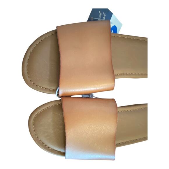 Universal Thread Womens Flat Slides Sandals Slip Ones Open Toe Natural US 7 - Picture 9 of 9